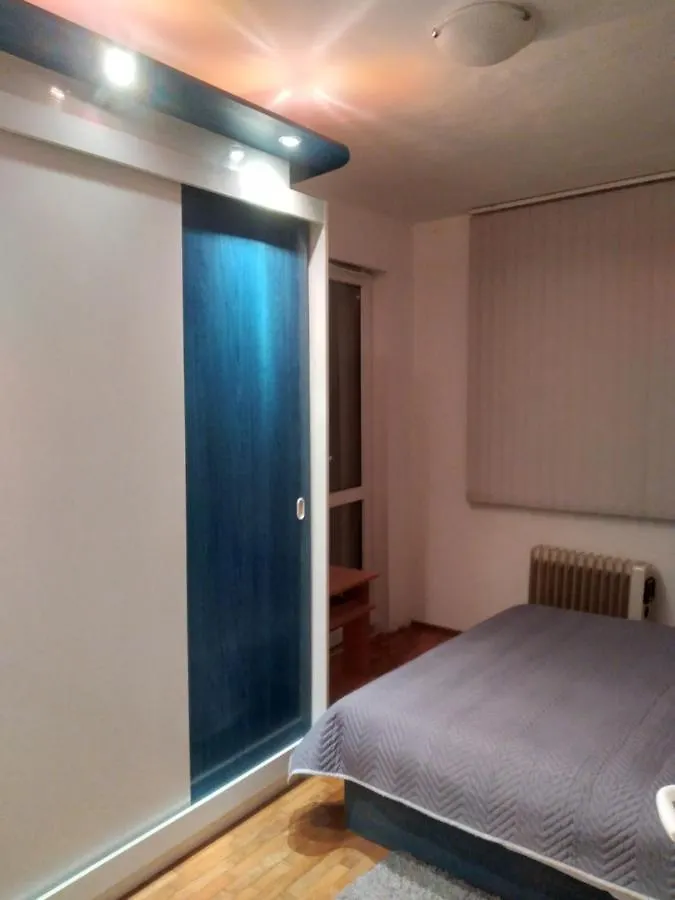 Spacious And Luxury 2 Bedroom Appartment Free Parking Warna