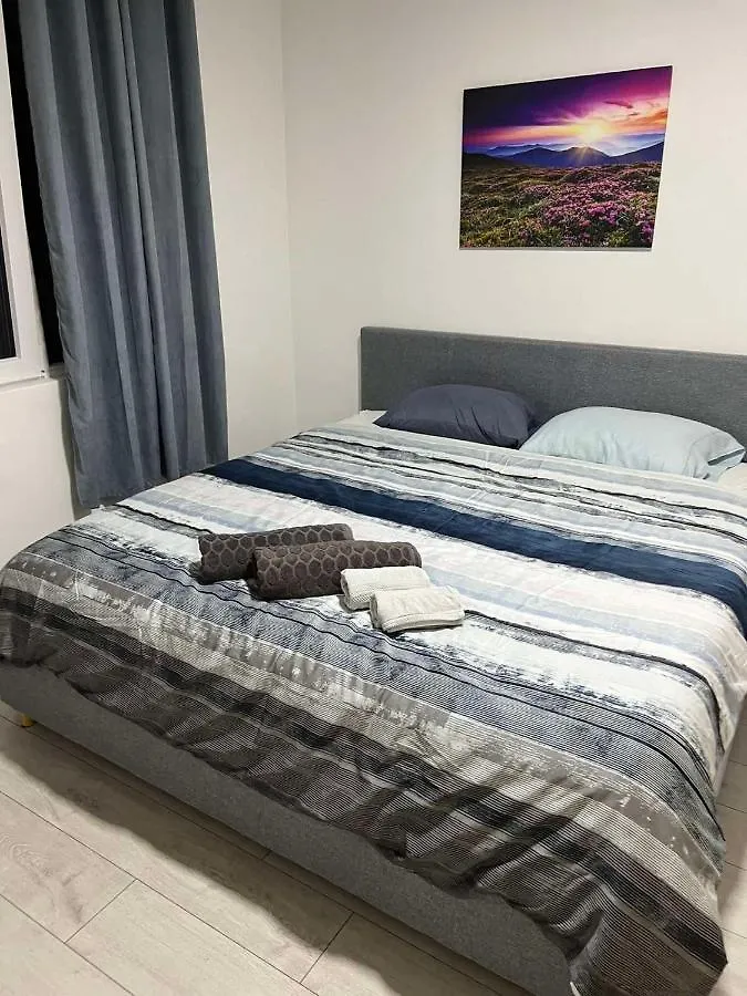 Apartament Spacious And Luxury 2 Bedroom Appartment Free Parking Warna